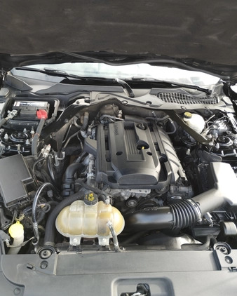 Ford Mustang cena 79000 przebieg: 170000, rok produkcji 2015 z Łódź małe 121